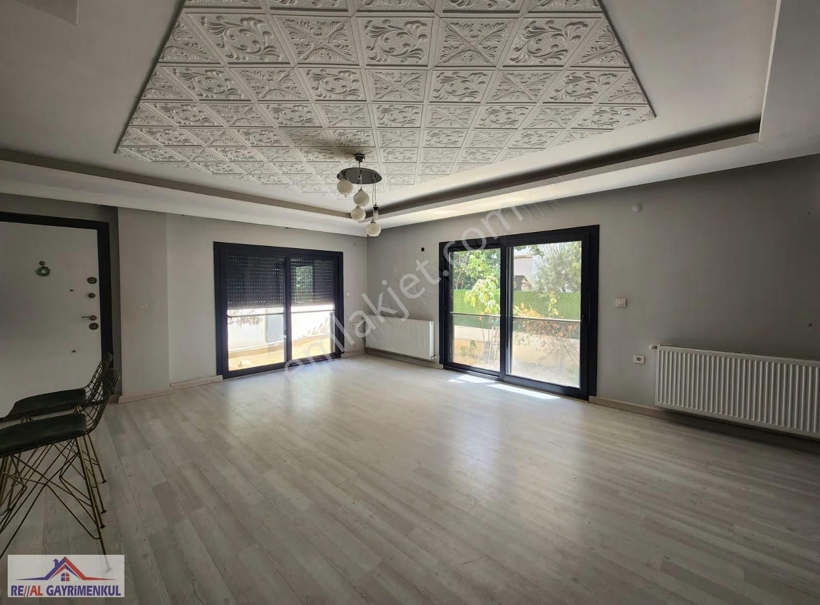 Real'den Barbaros'da Daire Fiyatına Çok Geniş 4+1 Villa - Görsel 26