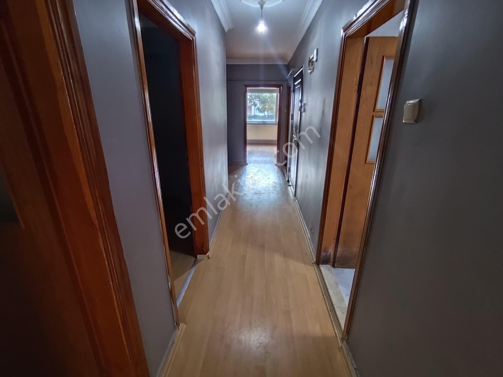 Güzelyalı Siteler Mah. - Merkezi Konumda Kiralık 3+1 Daire - Görsel 3