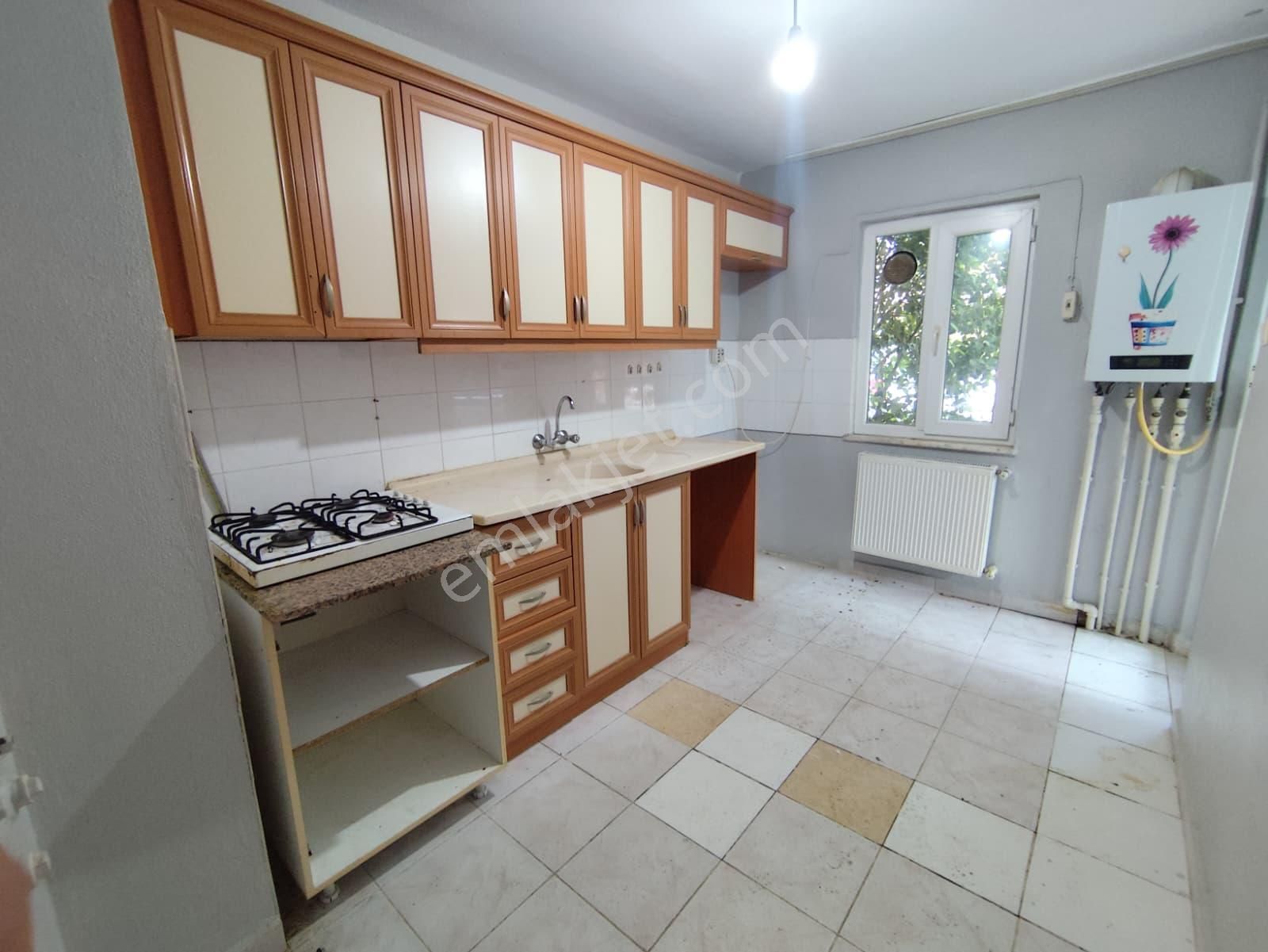 Güzelyalı Siteler Mah. - Merkezi Konumda Kiralık 3+1 Daire - Görsel 7