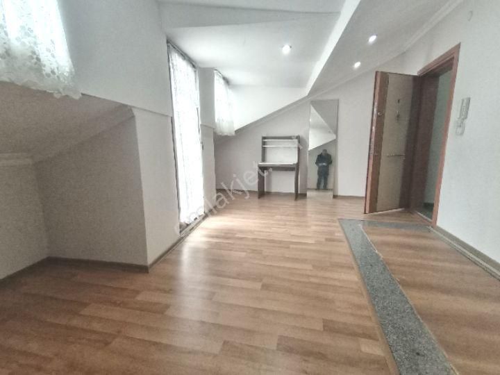 Üsküdar Da Valide İ Atik Mh De 1+1 Şeklinde Ayrı Mutfakli - Görsel 2