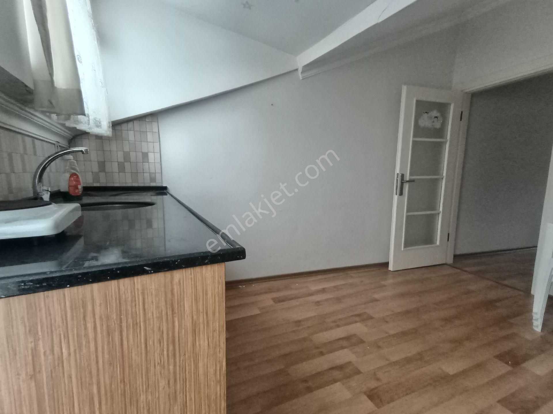 Üsküdar Da Valide İ Atik Mh De 1+1 Şeklinde Ayrı Mutfakli - Görsel 19