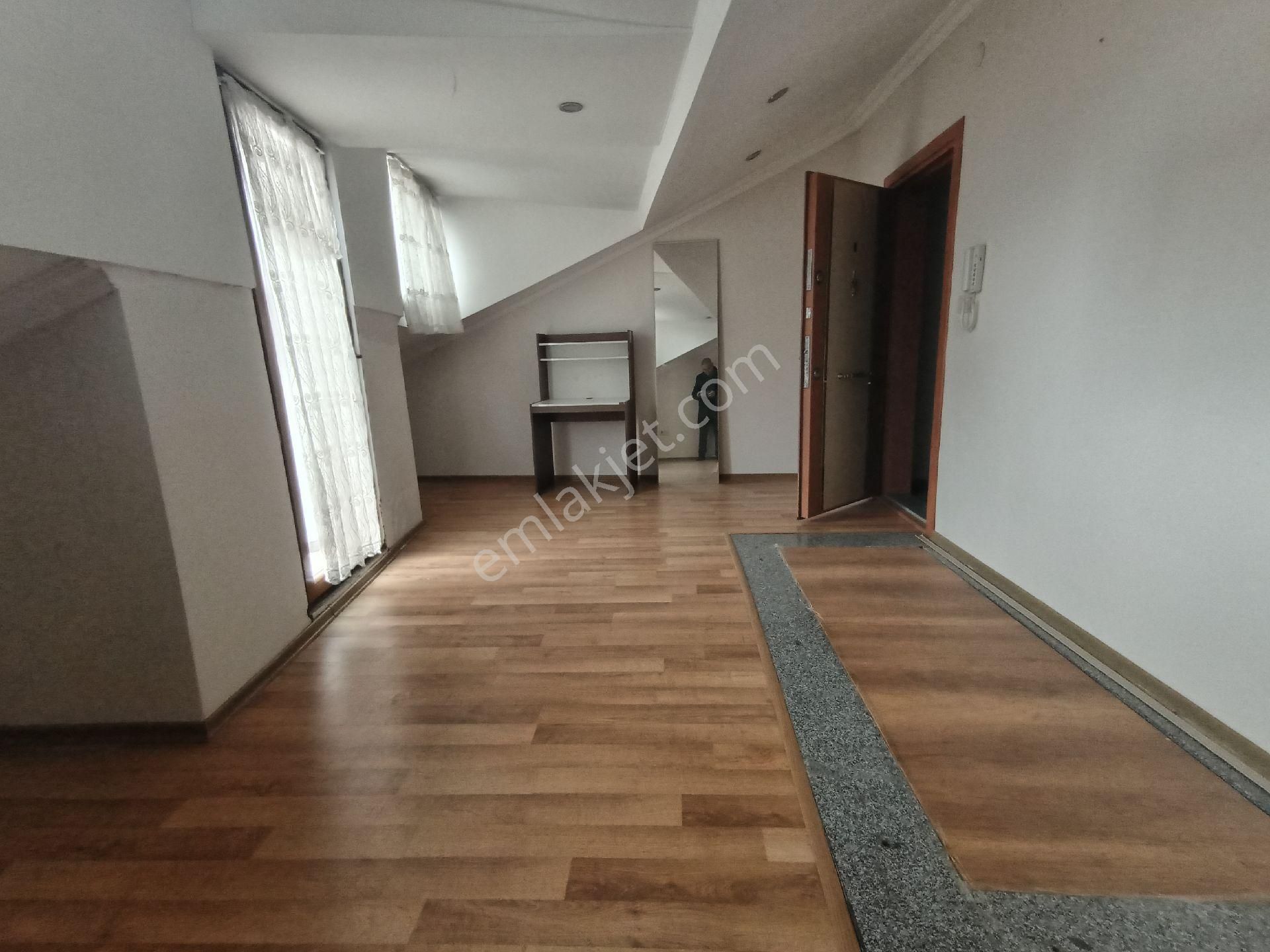 Üsküdar Da Valide İ Atik Mh De 1+1 Şeklinde Ayrı Mutfakli - Görsel 10