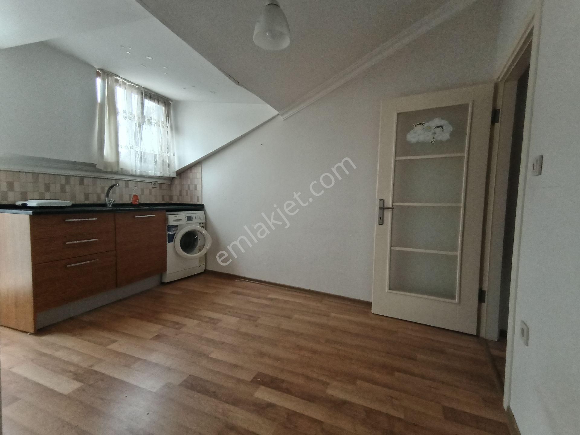 Üsküdar Da Valide İ Atik Mh De 1+1 Şeklinde Ayrı Mutfakli - Görsel 23