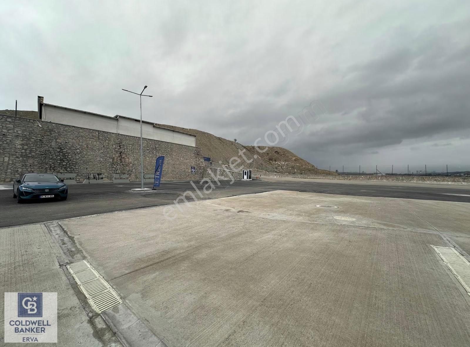 Mega Şaşmazda Yüksek Şerefiyeli Köşe Başı Satılık 332 M2 Dükkan - Görsel 6