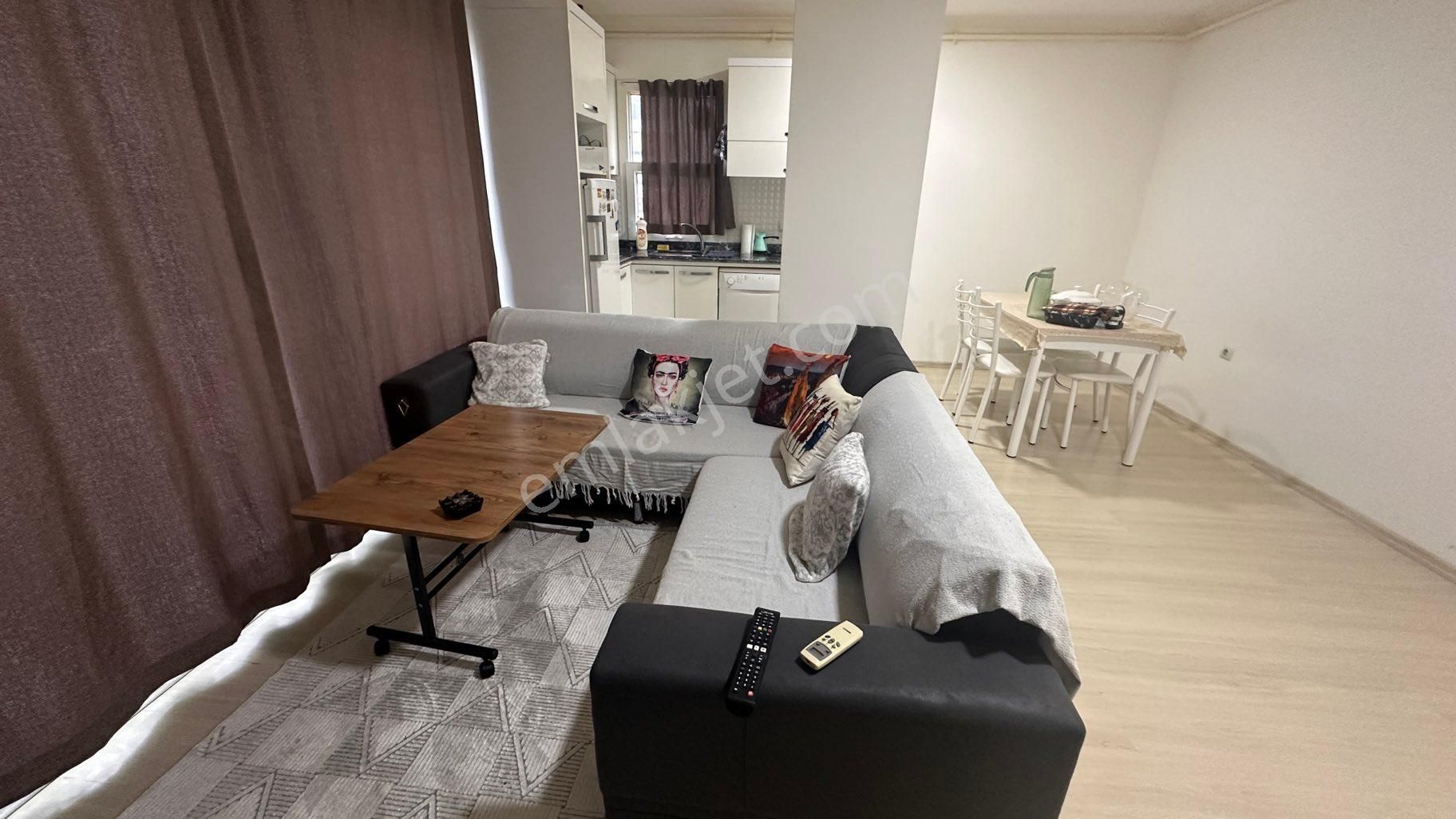 Konyaaltı Liman Mahallesi 1+1 Eşyalı Satılık Daire - Görsel 3