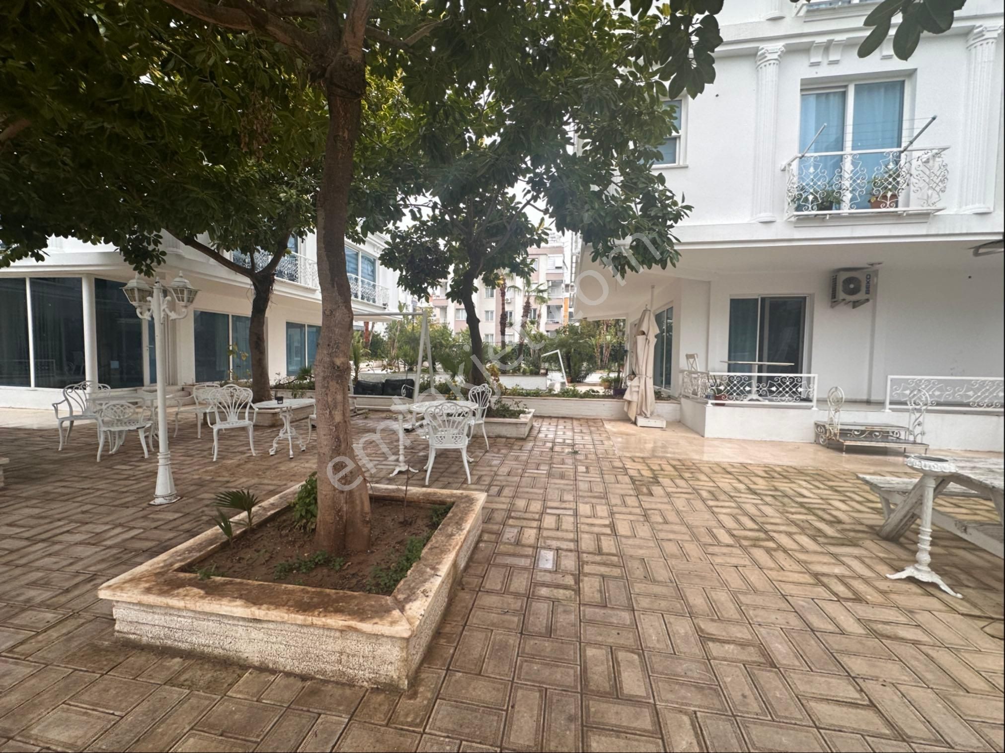 Konyaaltı Liman Mahallesi 1+1 Eşyalı Satılık Daire - Görsel 20
