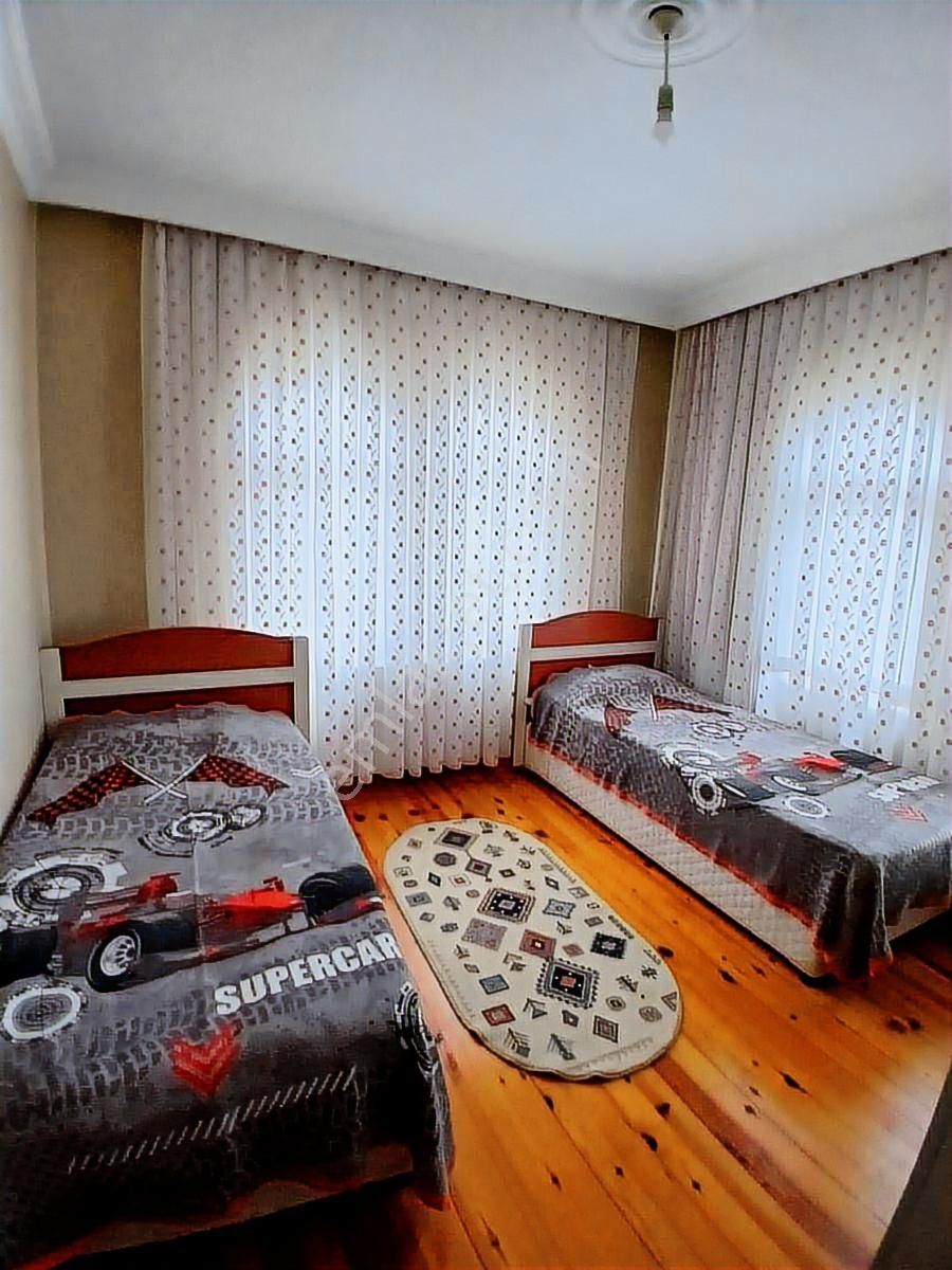 Arsin Yalı Mahallesi 'nde Deniz Manzaralı Eşyalı Kiralık Daire - Görsel 7