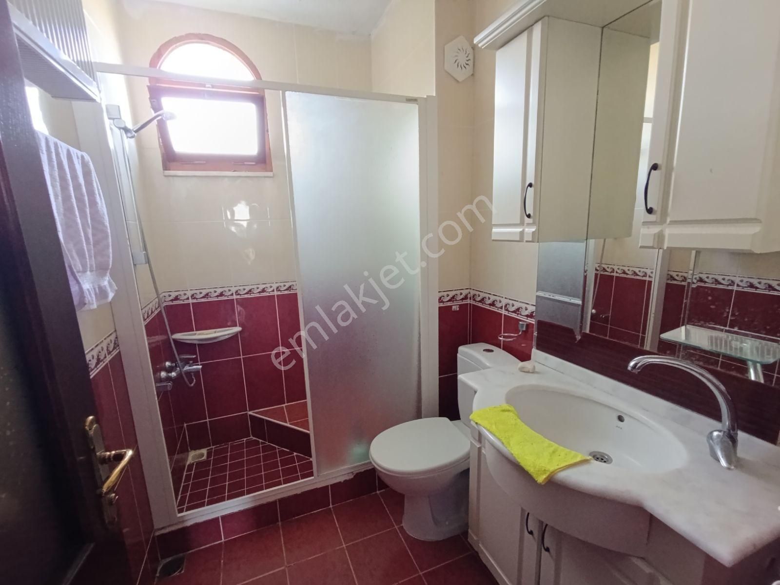 Arsin Yalı Mahallesi 'nde Deniz Manzaralı Eşyalı Kiralık Daire - Görsel 20