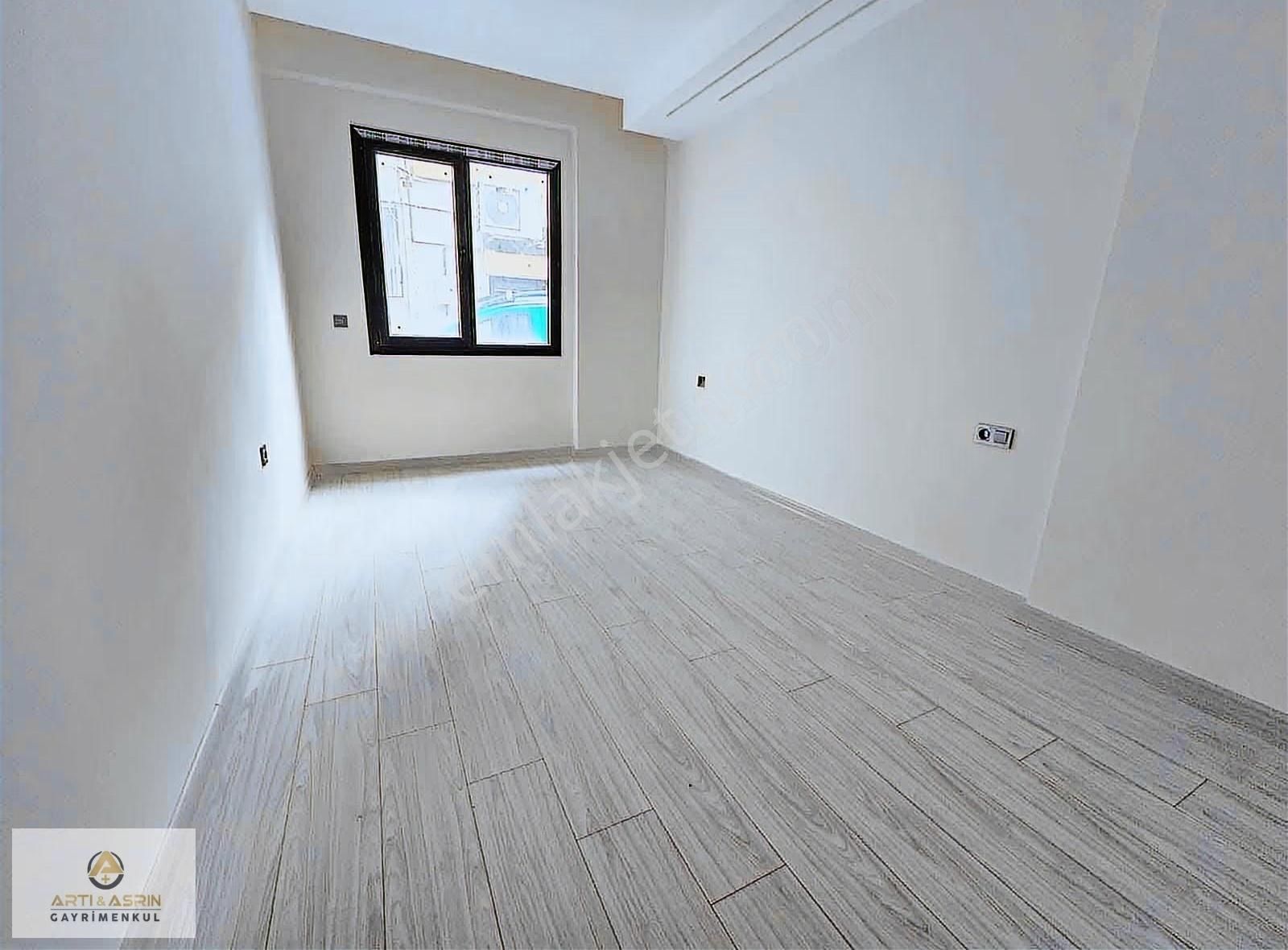 Kuşadası Şehir Merkezinde Satılık Daire - Görsel 3