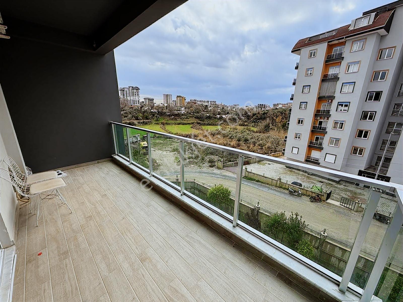 Avsallarda Lüks Sitede 1+1 Eşyalı Kiralık - Görsel 18