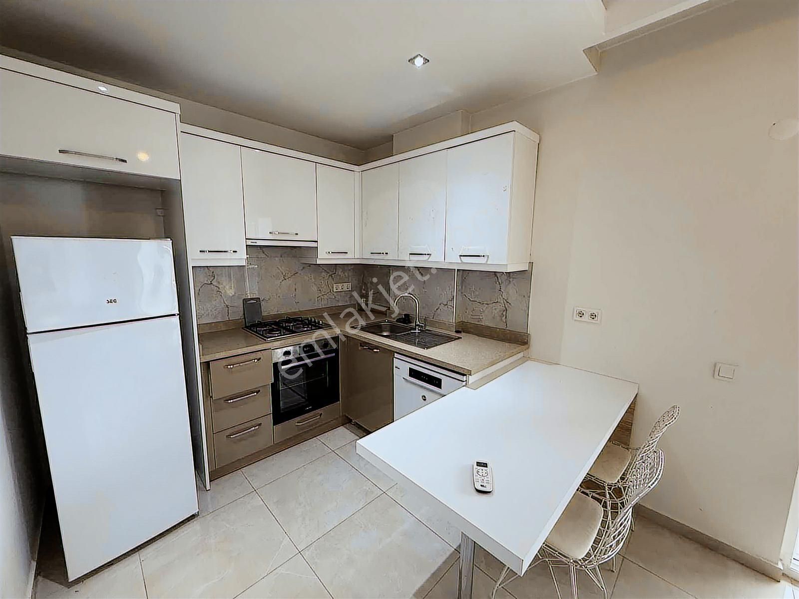 Avsallarda Lüks Sitede 1+1 Eşyalı Kiralık - Görsel 21