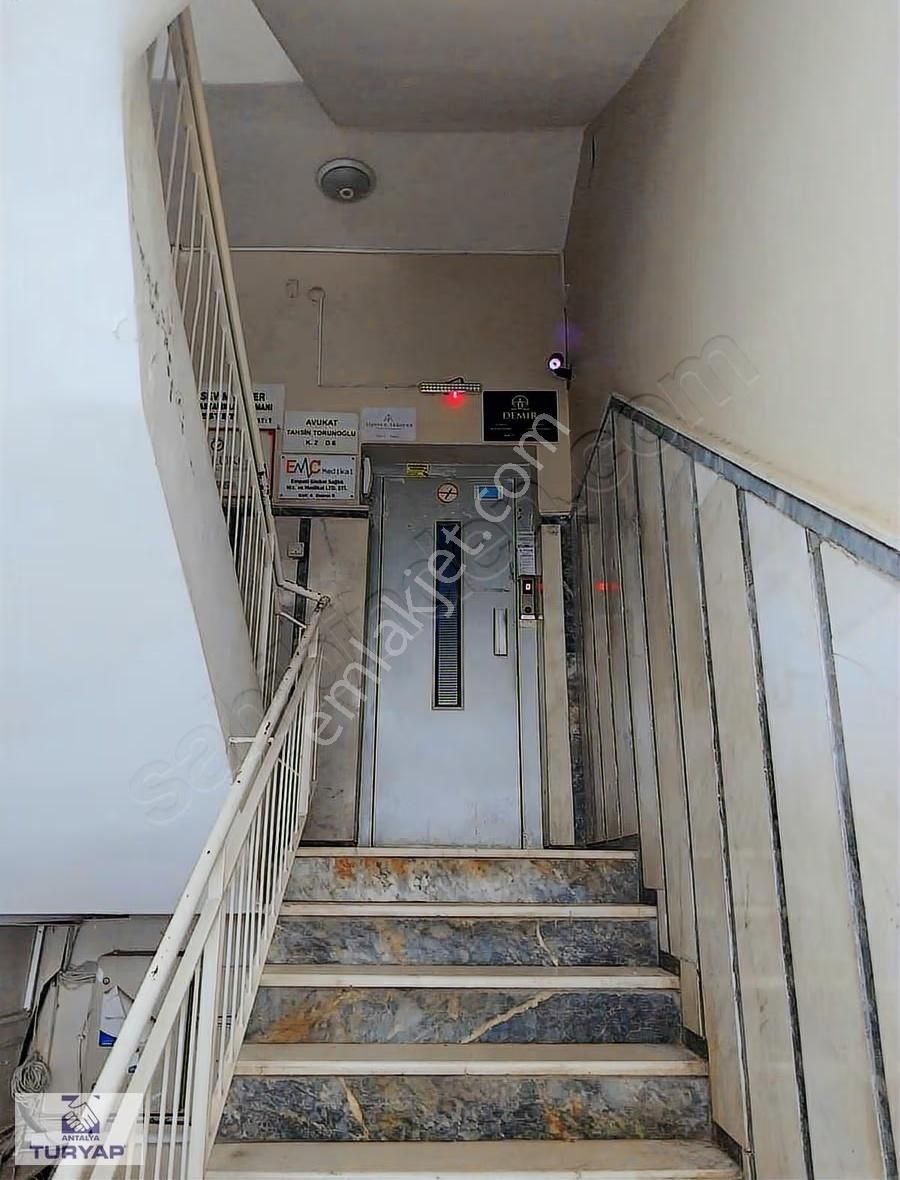 100.yıl Cadde Üstü Kiralık Lüks Ofis - Görsel 18