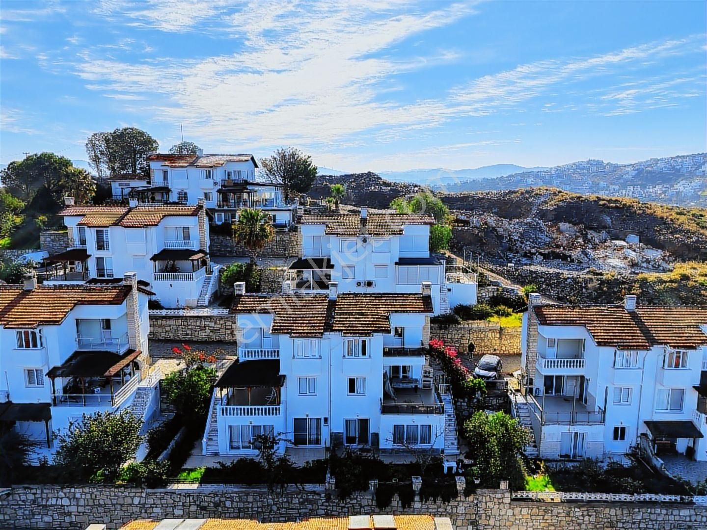 Bodrum Milas Güllük'te Panoramik Deniz Manzaralı Triplex Villa - Görsel 32