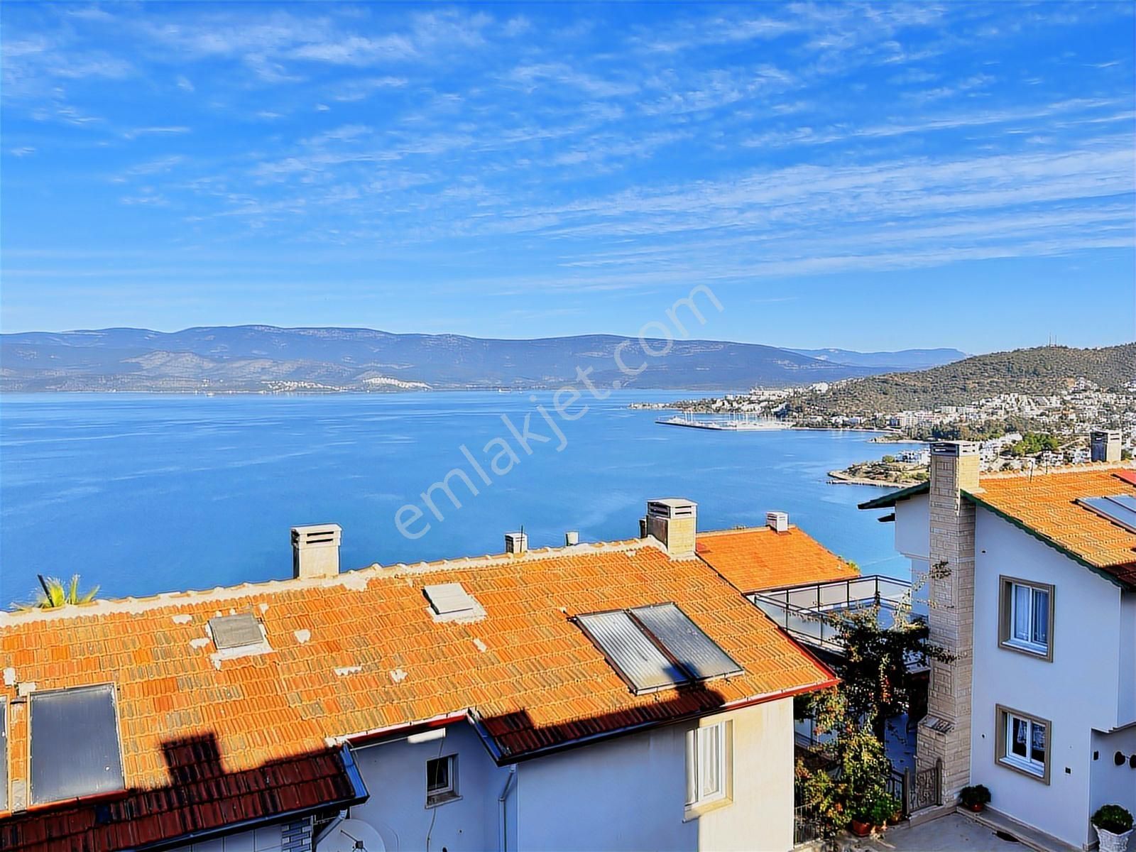 Bodrum Milas Güllük'te Panoramik Deniz Manzaralı Triplex Villa - Görsel 30