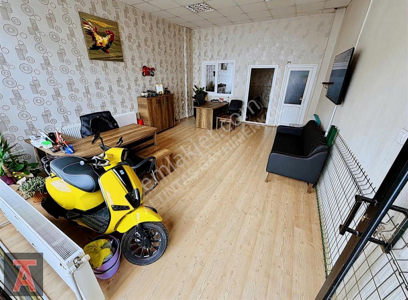 Piyade Mah.atilla Eşer Caddesi Üzerinde Kiralık Dükkan - Görsel 10