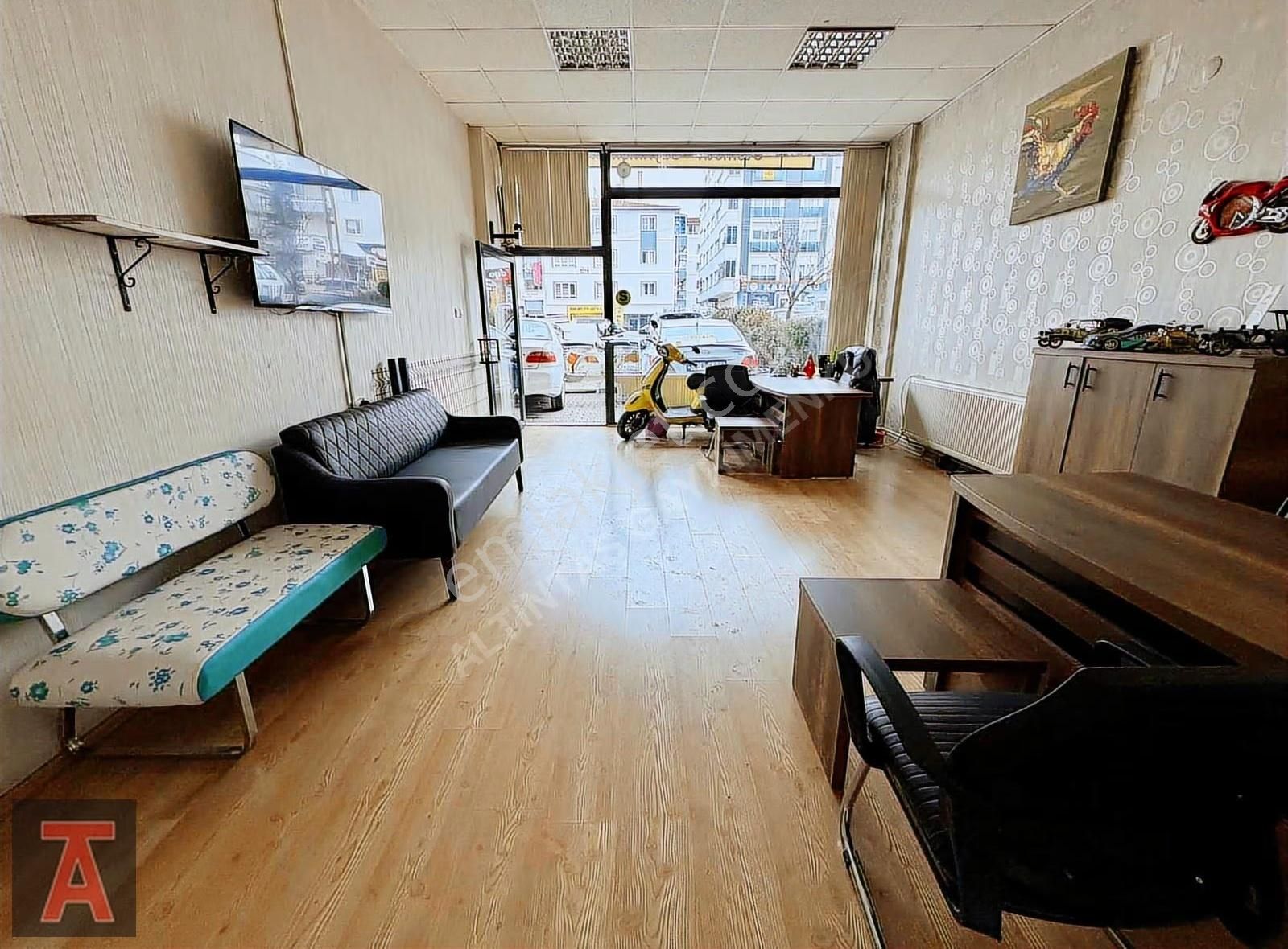 Piyade Mah.atilla Eşer Caddesi Üzerinde Kiralık Dükkan - Görsel 2