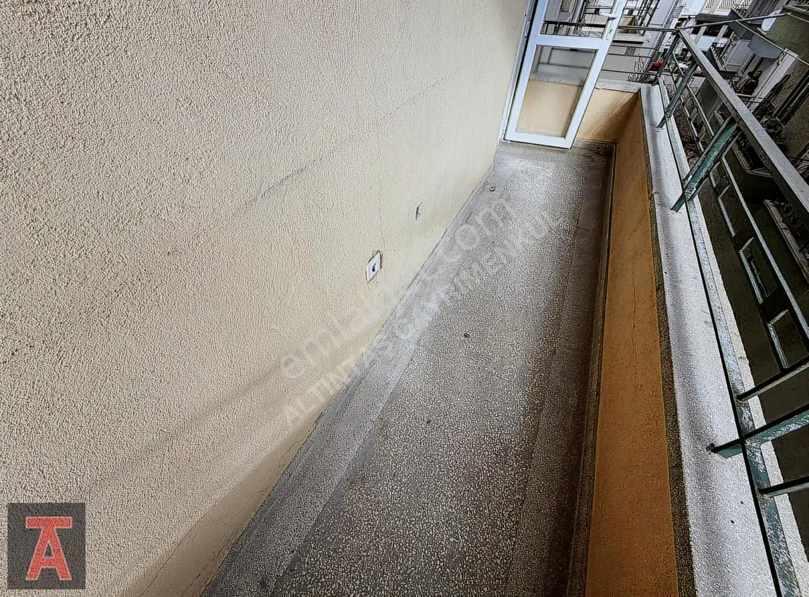 İstasyon Mahallesi Cadde Üzeri Merkez'de Ara Kat Masrafsız 3+1 - Görsel 11