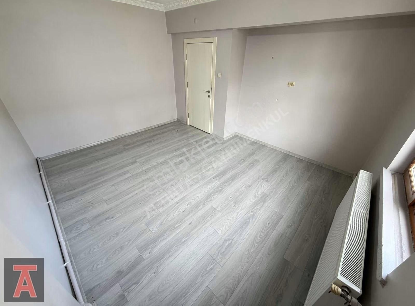 İstasyon Mahallesi Cadde Üzeri Merkez'de Ara Kat Masrafsız 3+1 - Görsel 5