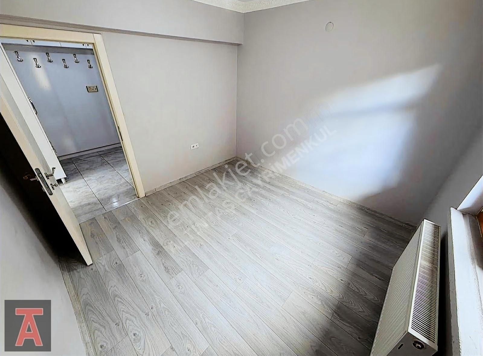 İstasyon Mahallesi Cadde Üzeri Merkez'de Ara Kat Masrafsız 3+1 - Görsel 2