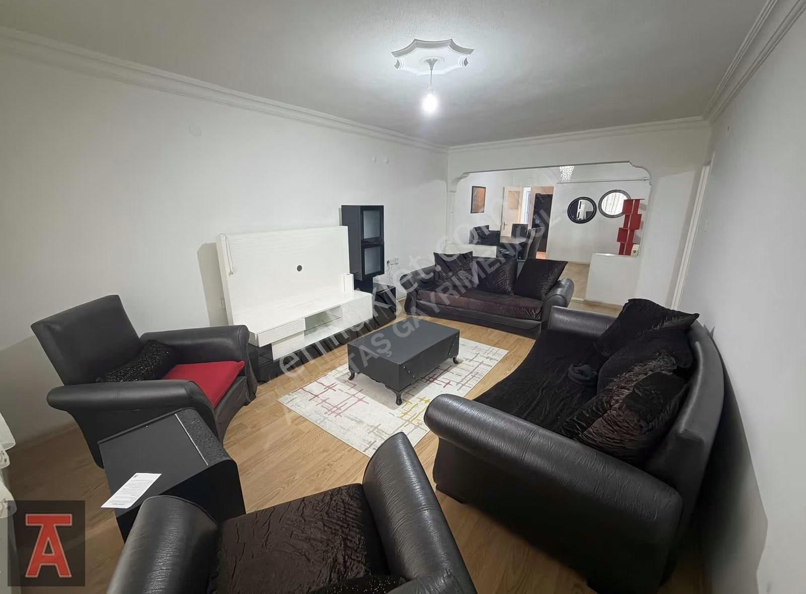 Alsancak'ta Merkezi Lok.eşyalı 4+1 Kiralık - Görsel 3