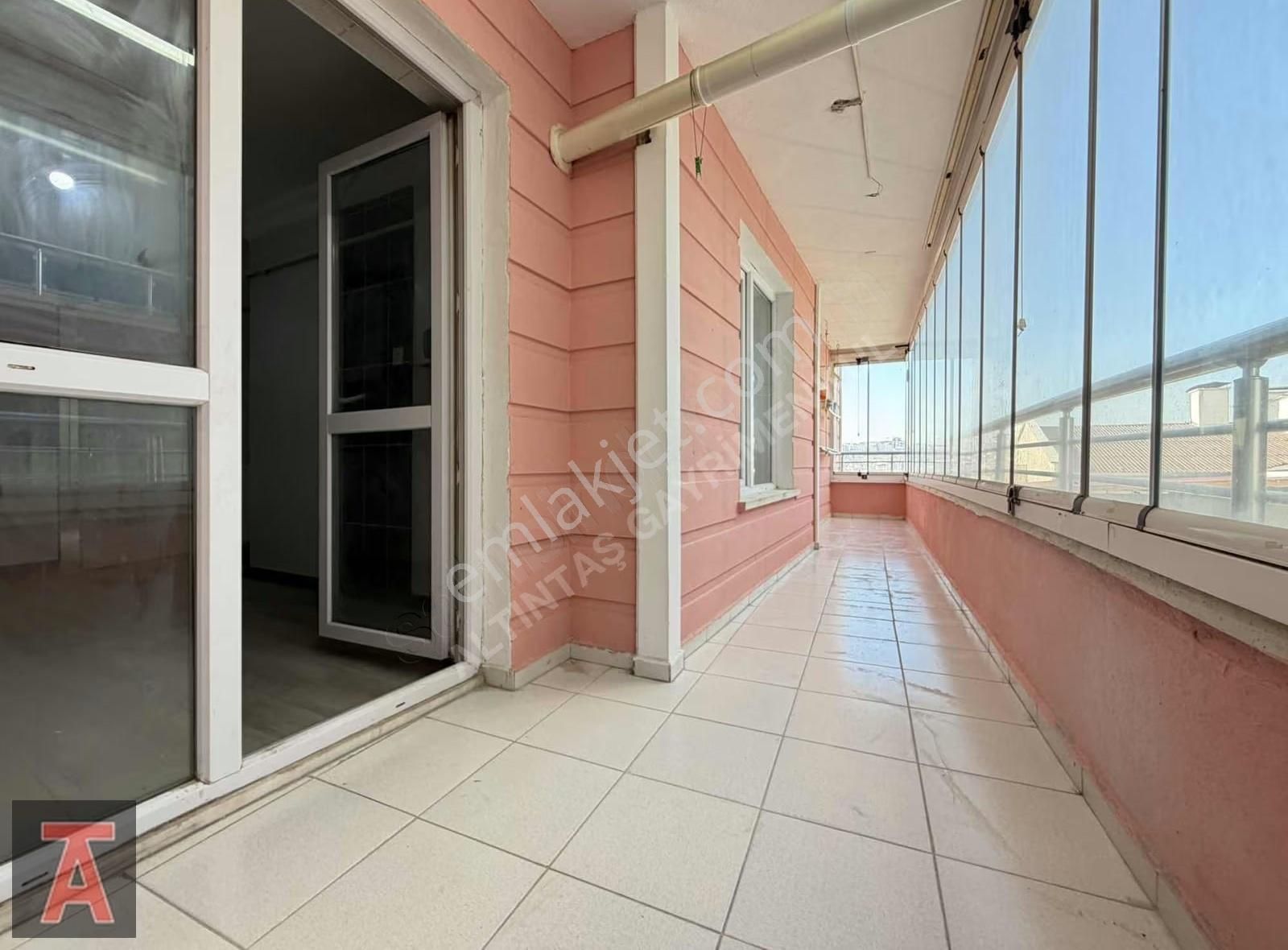 İstasyon Mahallesi Ara Kat Panoramik Manzaralı Masrafsız 3+1 - Görsel 19