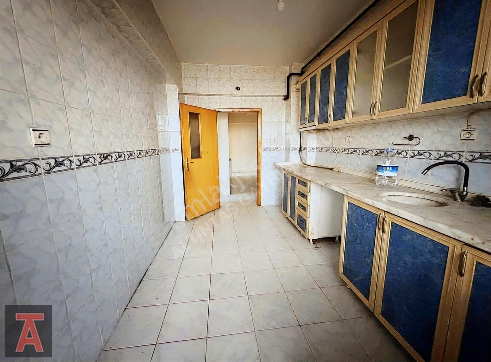 Piyade Mah'de Cadde Üzeri Merkezi Lokasyon 3+1 Kiralık - Görsel 10