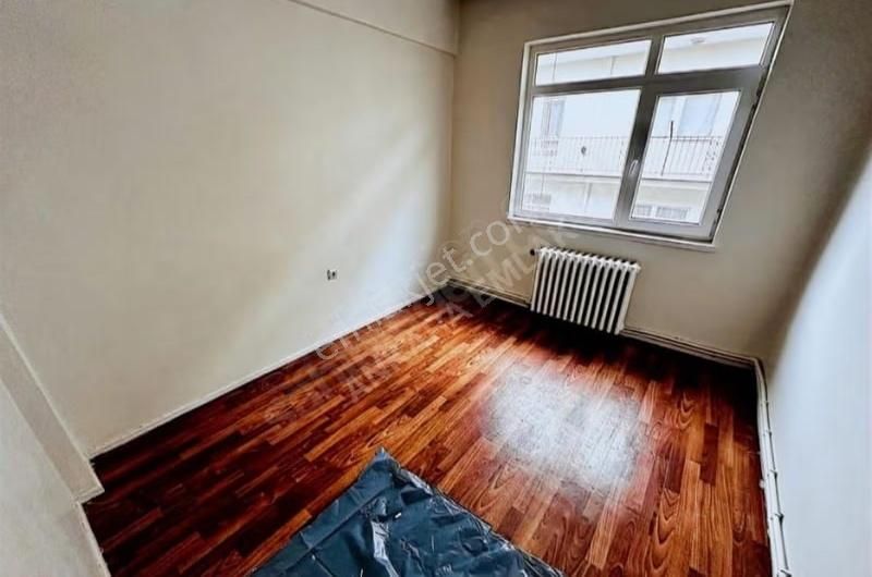 Ankara Emlaktan Bağlar Cd.üzeri Üst Kat Komili Satılık Daire - Görsel 3