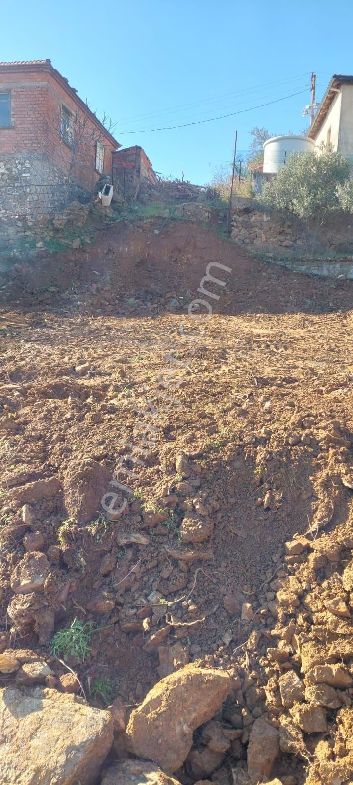 İzmir Seferihisar Orhanlı Köyünde Satılık İmarlı Arsa