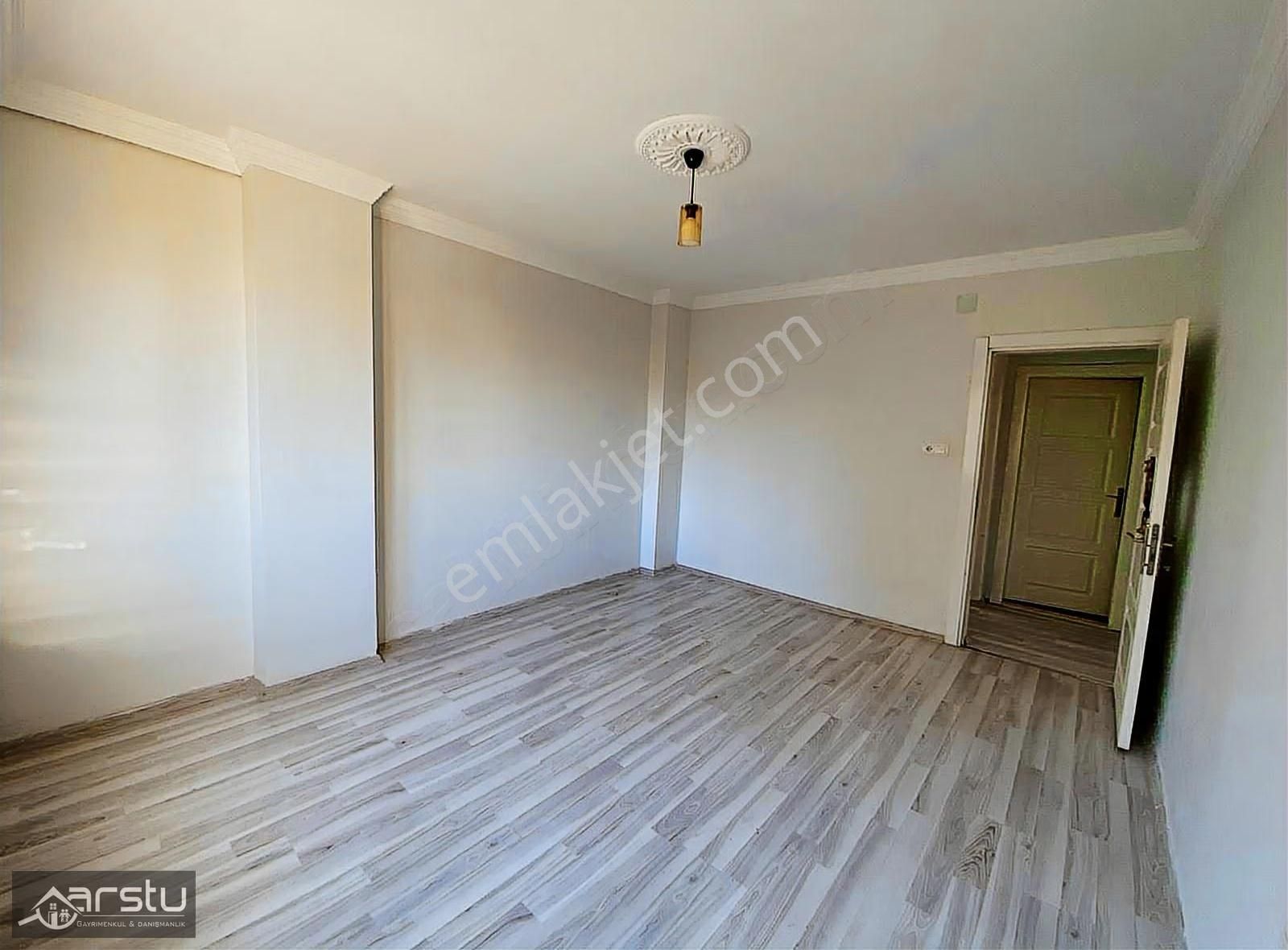 Arstu Gayrimenkul Muazzez'den Cumhuriyet'te 3+1 Kiralık Daire - Görsel 7