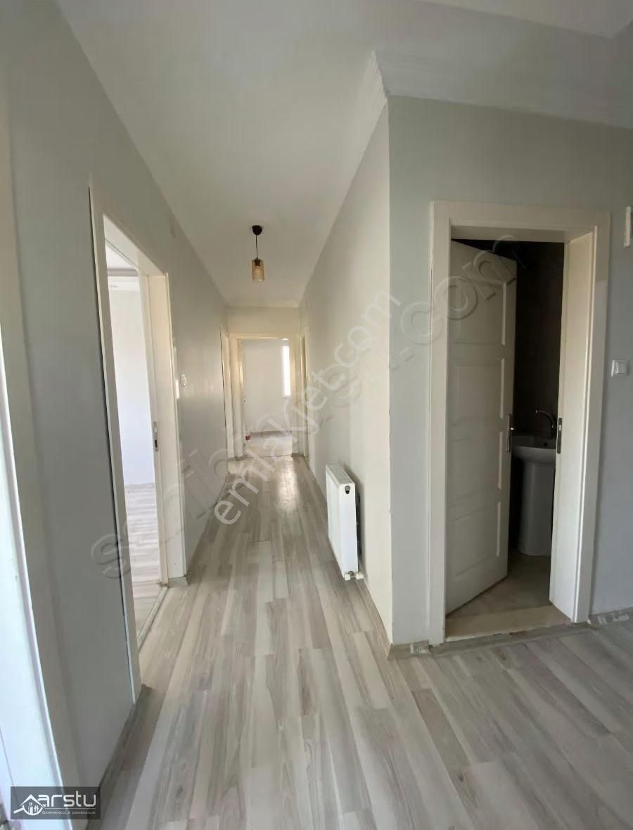 Arstu Gayrimenkul Muazzez'den Cumhuriyet'te 3+1 Kiralık Daire - Görsel 9