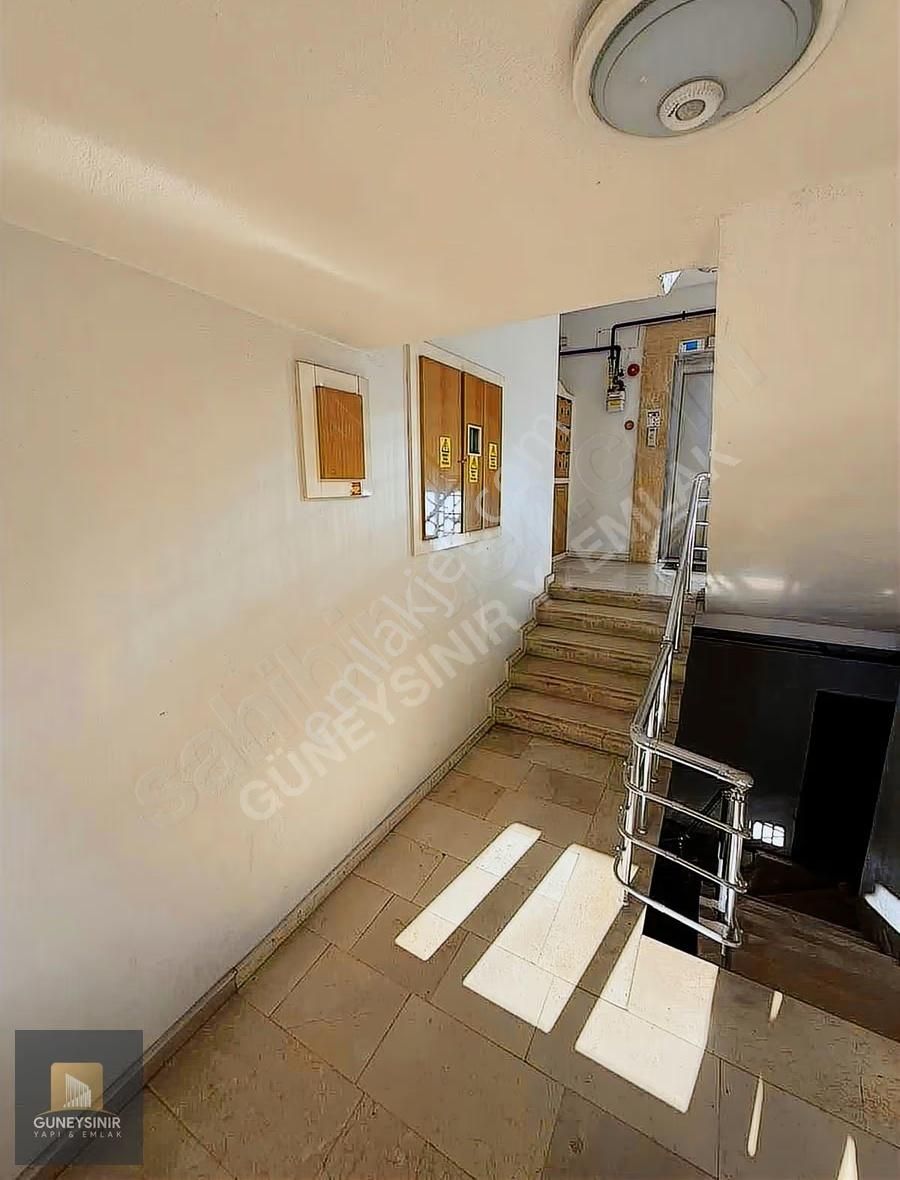 Altıyol Kavşagı Yakını Arakat 3+1 - Görsel 21