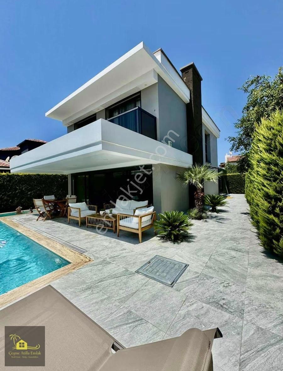 Alaçatı Göbene'de Satılık Tam Müstakil Villa Alaçatı Satılık - Görsel 29