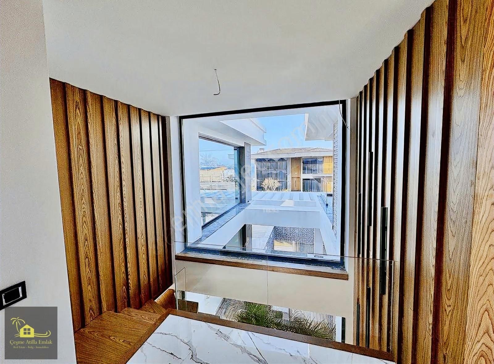 Çeşme'de Deniz Manzaralı Villa Atilla Emlak Çeşme - Görsel 27