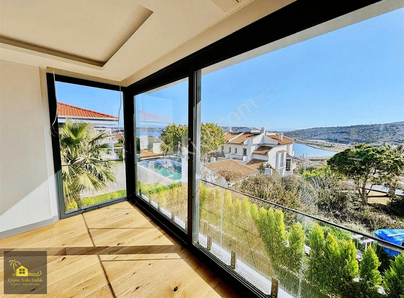 Çeşme'de Deniz Manzaralı Villa Atilla Emlak Çeşme - Görsel 35