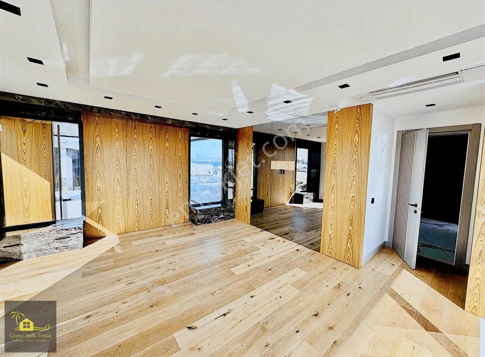 Çeşme'de Deniz Manzaralı Villa Atilla Emlak Çeşme - Görsel 28