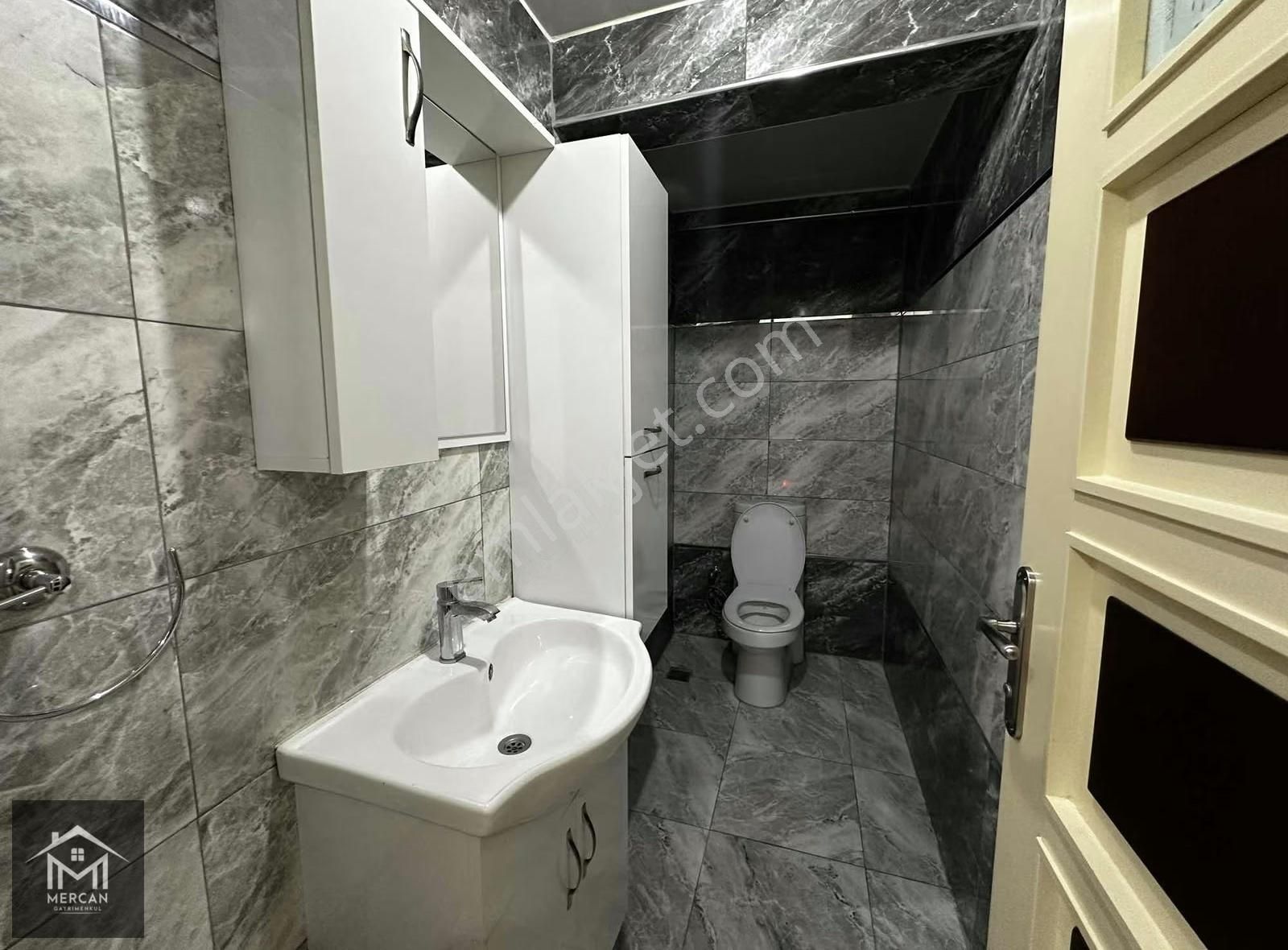 Mercan'dan Bağbaşı Mevki 165 M2 3+1 Satılık Fırsat Daire !! - Görsel 9