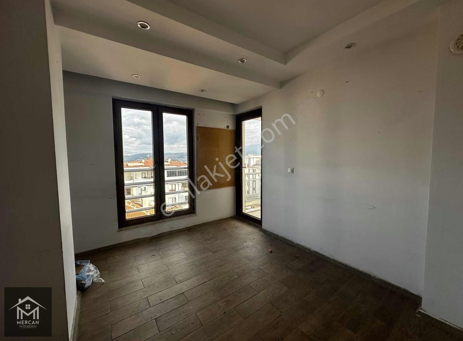 Mercan'dan Forum Avm Mevki,ana Cadde Üzeri Kiralık Ofisler !! - Görsel 22
