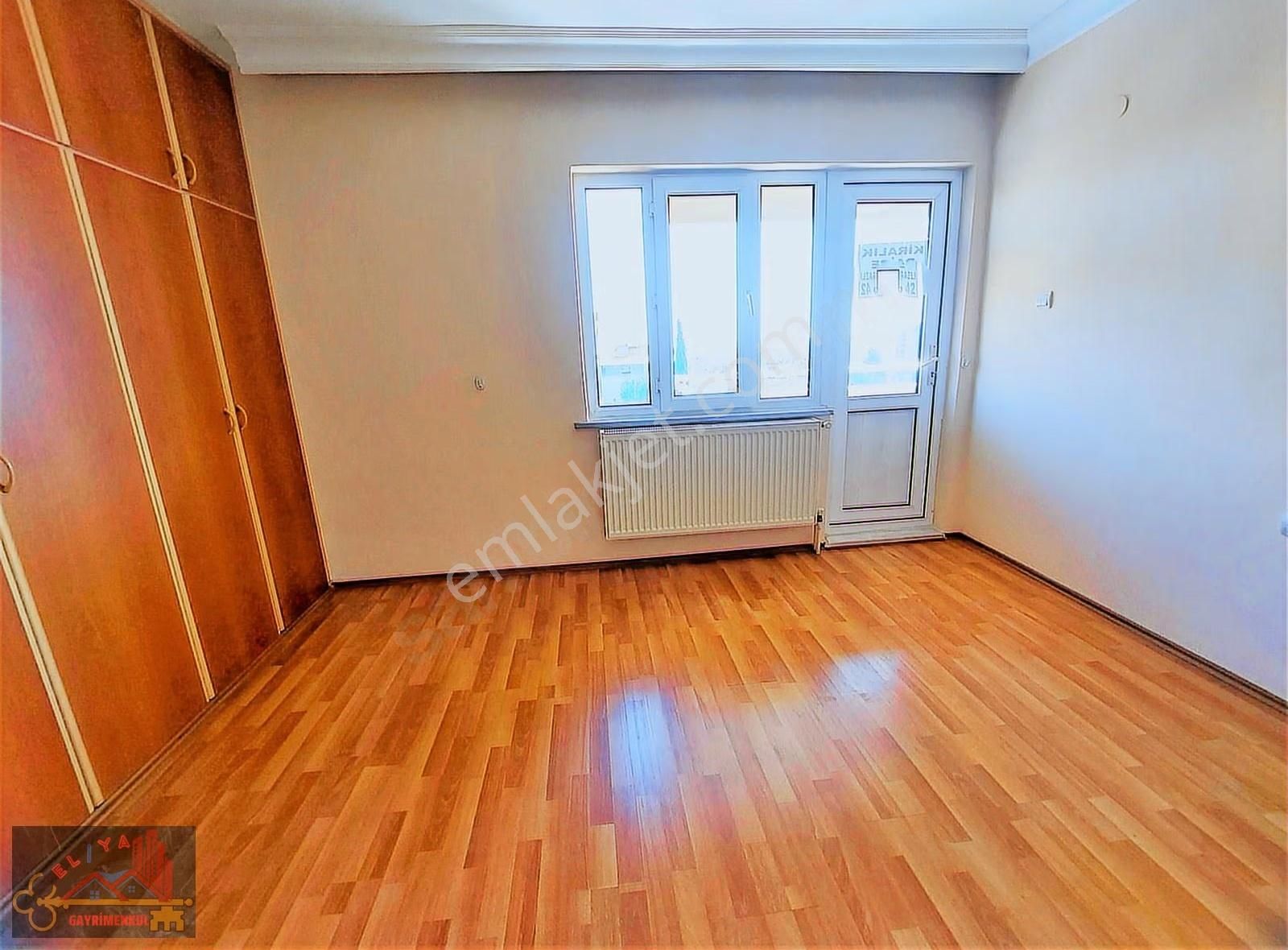 El/ya 'dan Sütlüce Mah. Arakat Geniş 3+1 Satılık Daire - Görsel 4