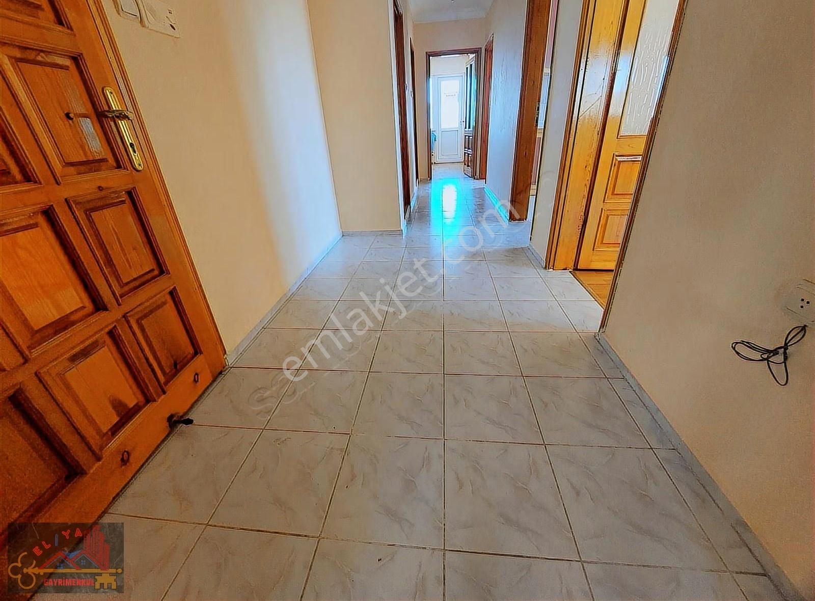 El/ya 'dan Sütlüce Mah. Arakat Geniş 3+1 Satılık Daire - Görsel 9