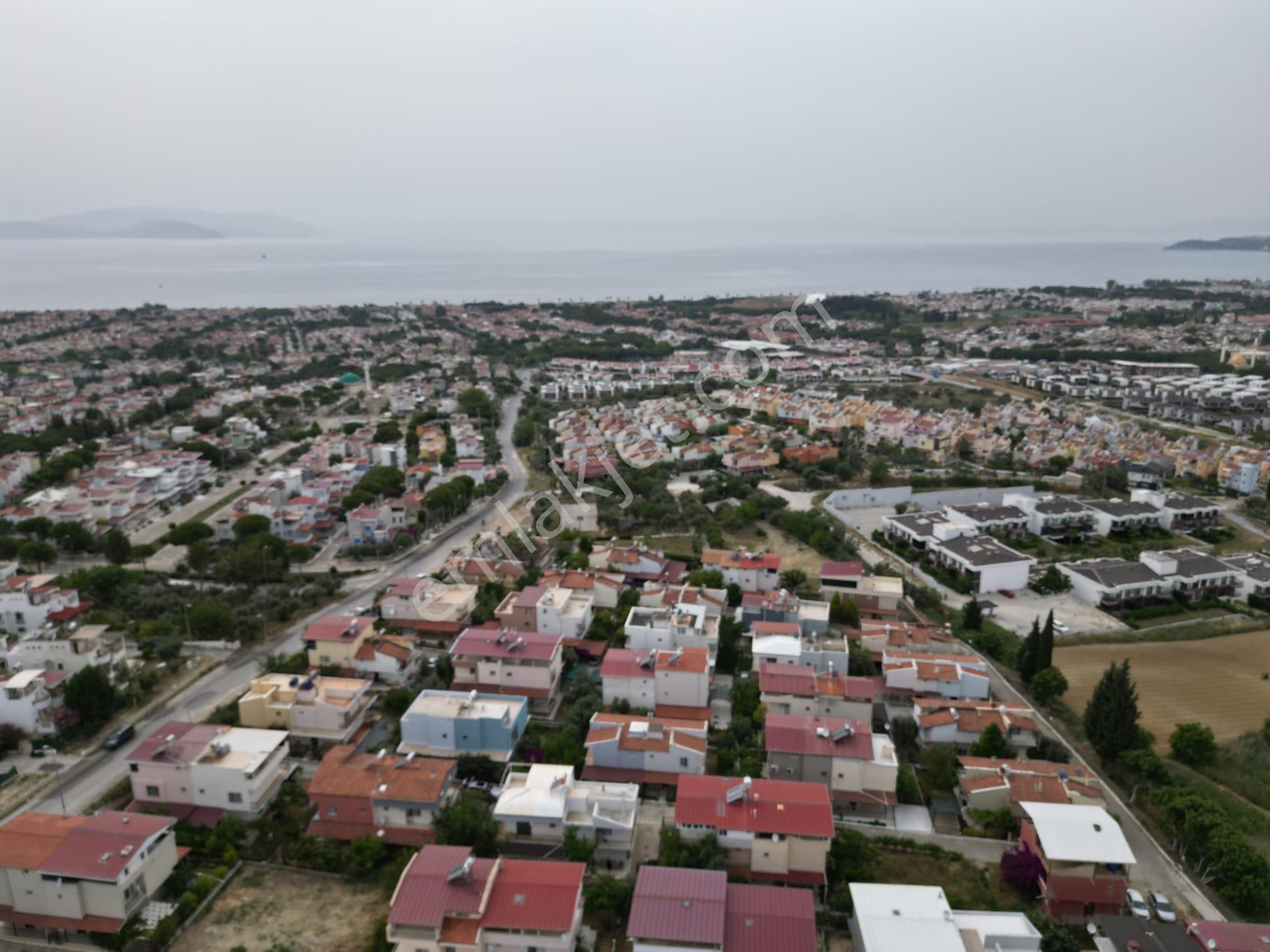 Şok Fiyat ! Aclass'dan Kusadasında Acıl Satılık -bahçelı-otoparklı-full Esyalı Fırsat Vılla - Görsel 2