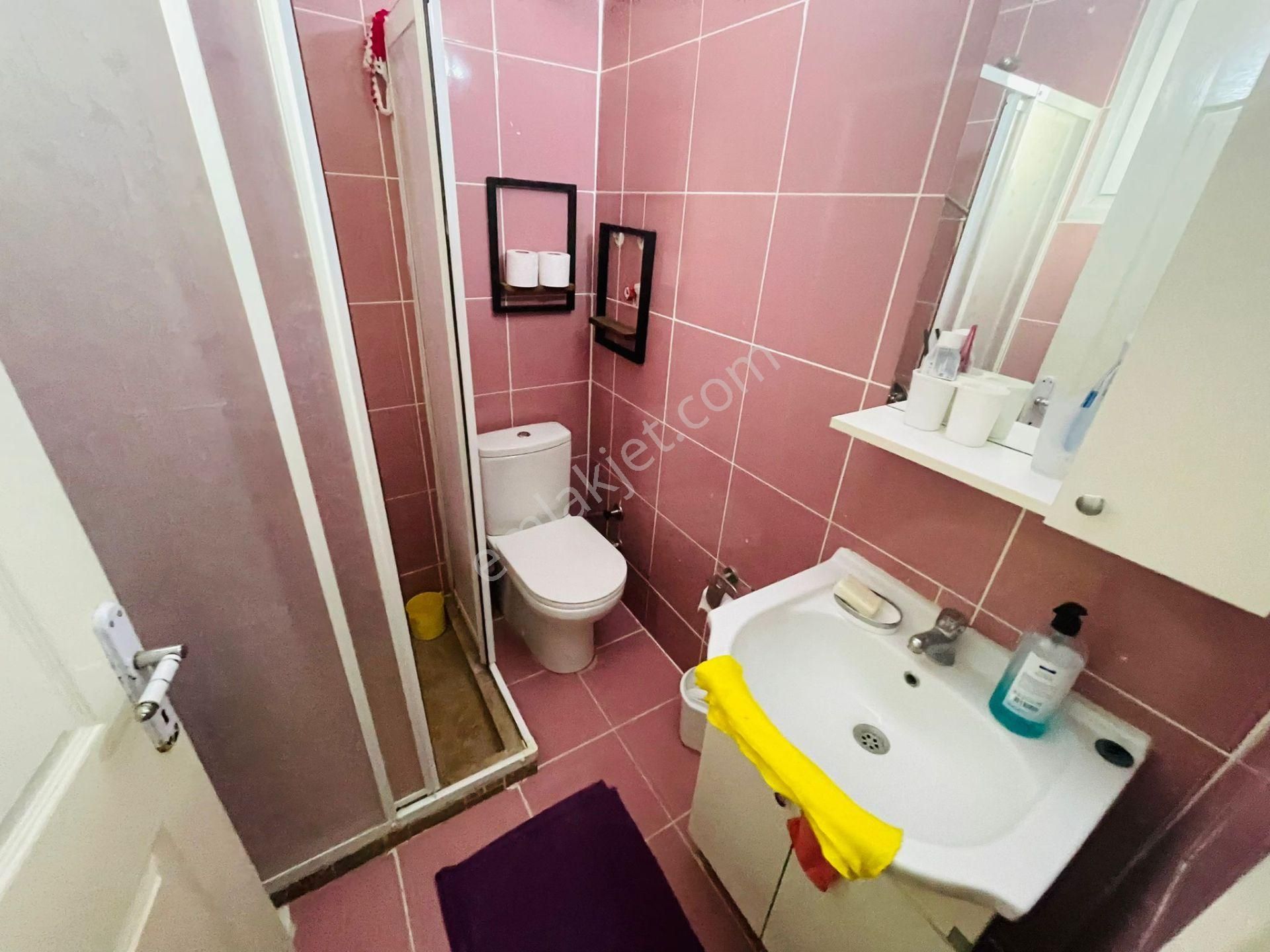 Şok Fiyat ! Aclass'dan Kusadasında Acıl Satılık -bahçelı-otoparklı-full Esyalı Fırsat Vılla - Görsel 18