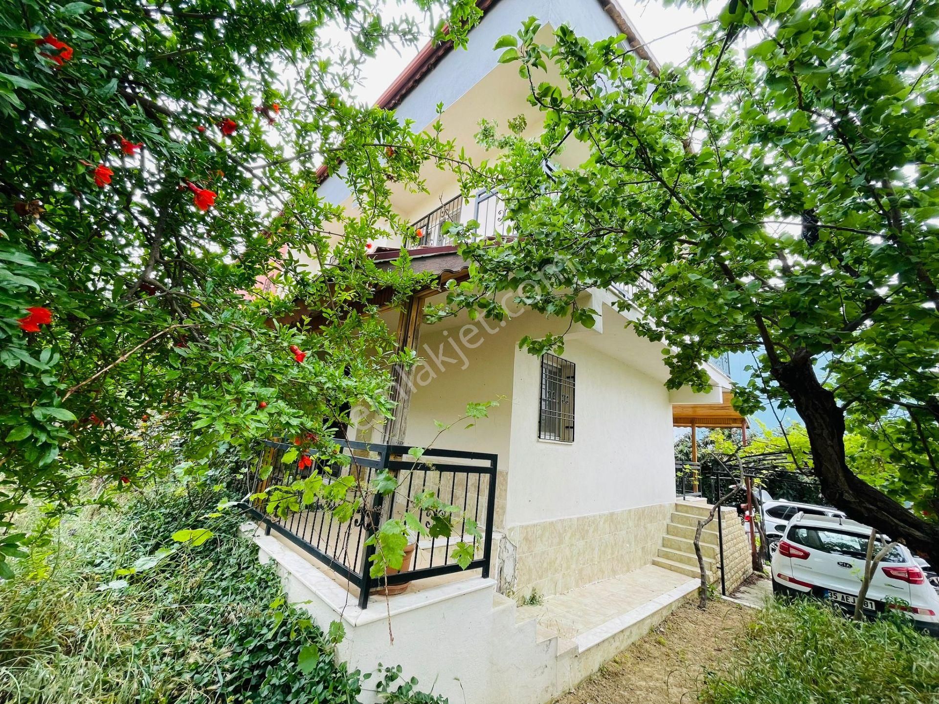 Şok Fiyat ! Aclass'dan Kusadasında Acıl Satılık -bahçelı-otoparklı-full Esyalı Fırsat Vılla - Görsel 13