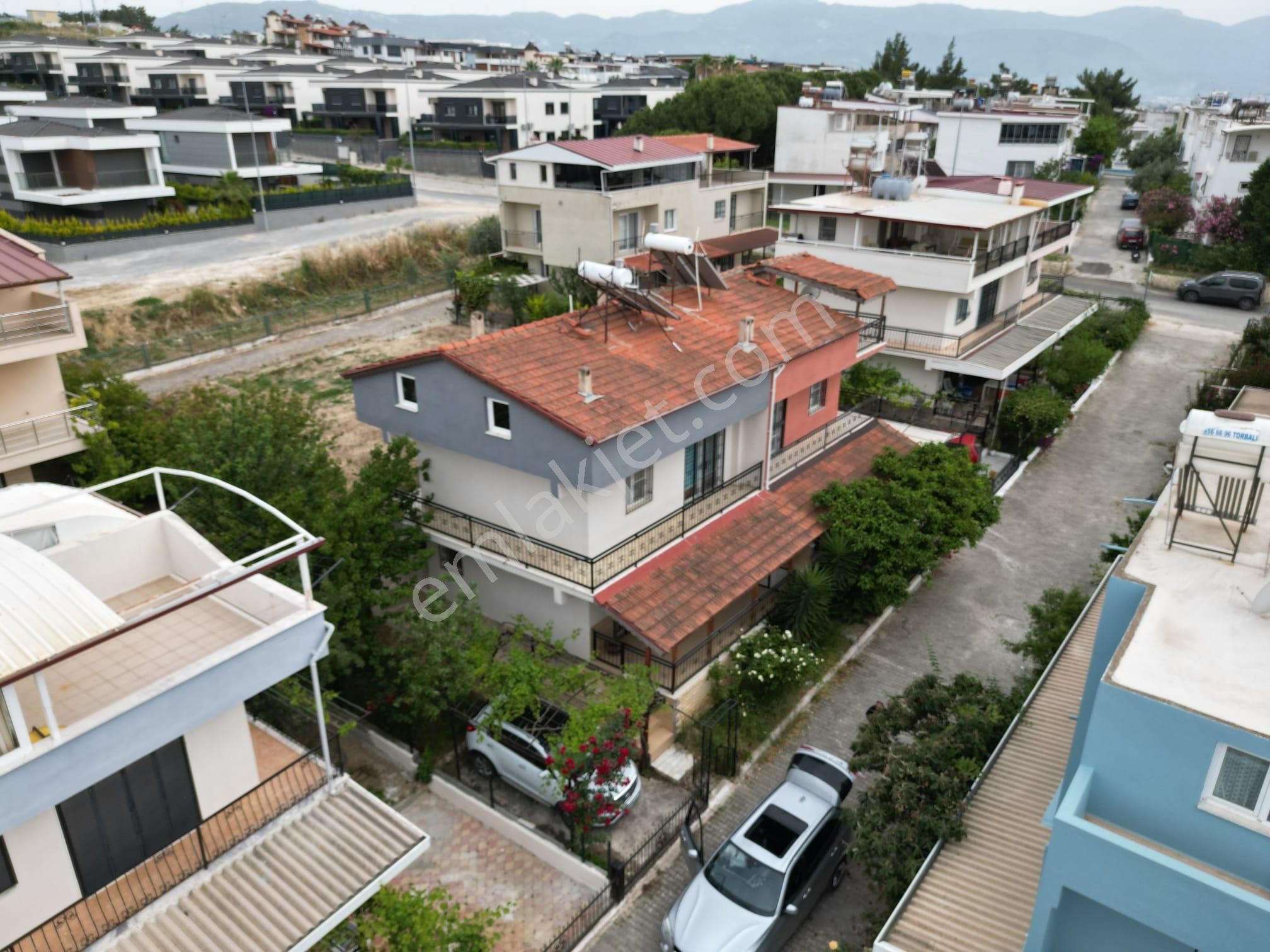 Şok Fiyat ! Aclass'dan Kusadasında Acıl Satılık -bahçelı-otoparklı-full Esyalı Fırsat Vılla - Görsel 6