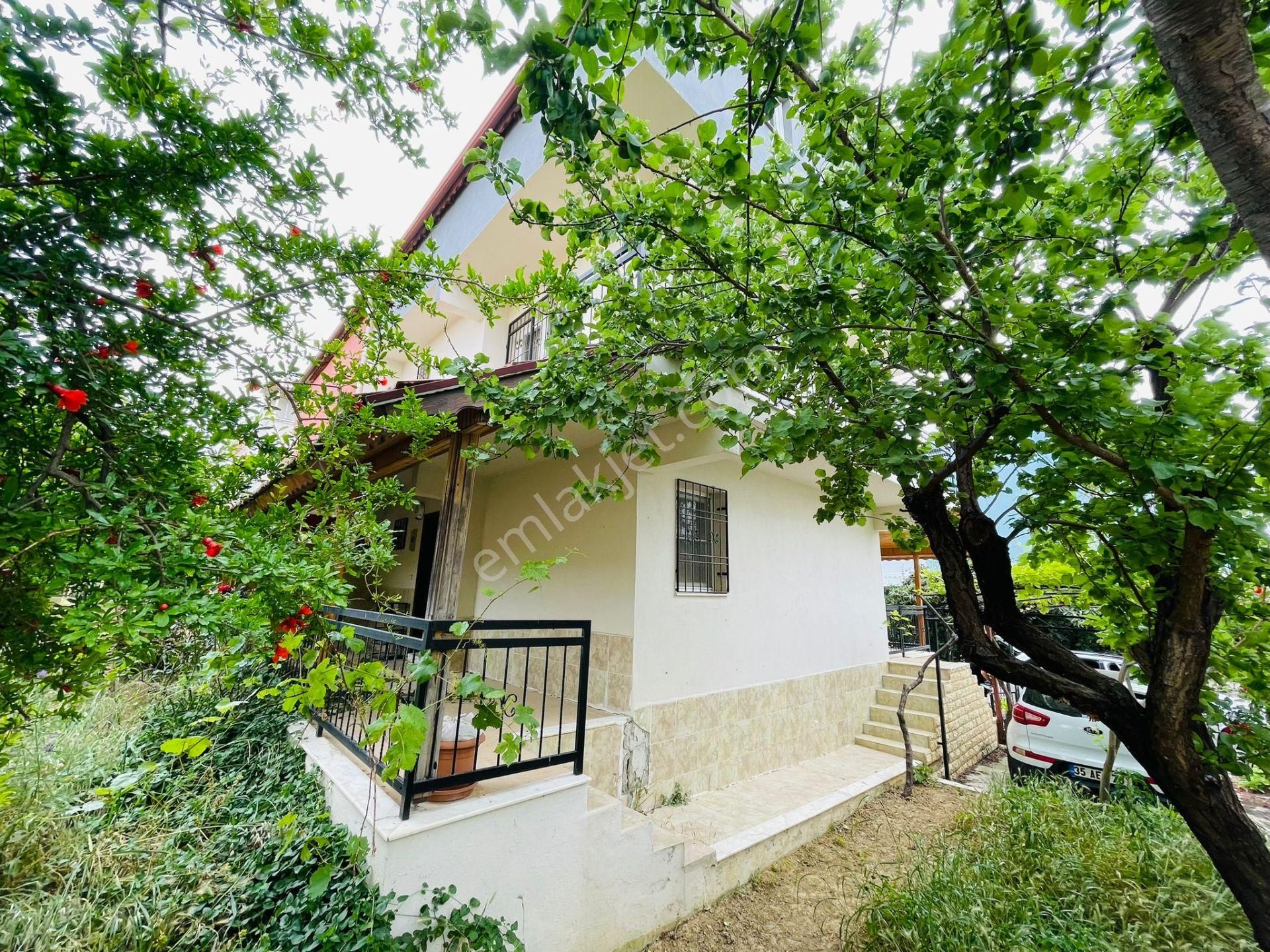 Şok Fiyat ! Aclass'dan Kusadasında Acıl Satılık -bahçelı-otoparklı-full Esyalı Fırsat Vılla - Görsel 16