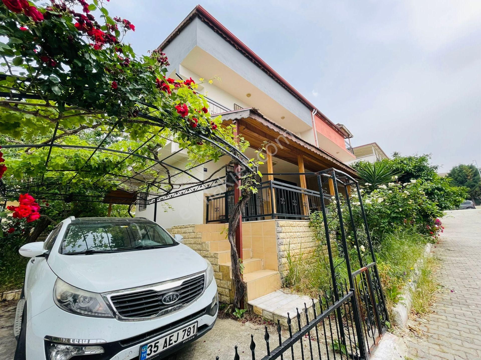 Şok Fiyat ! Aclass'dan Kusadasında Acıl Satılık -bahçelı-otoparklı-full Esyalı Fırsat Vılla - Görsel 11