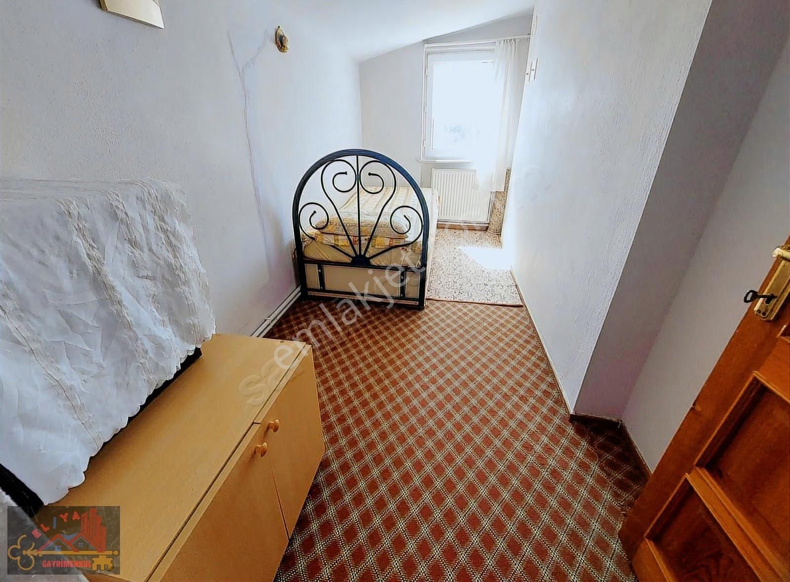 El/ya 'dan Sütlüce Mah. Geniş Kapalı Teraslı 2+1 Satılık Daire - Görsel 3