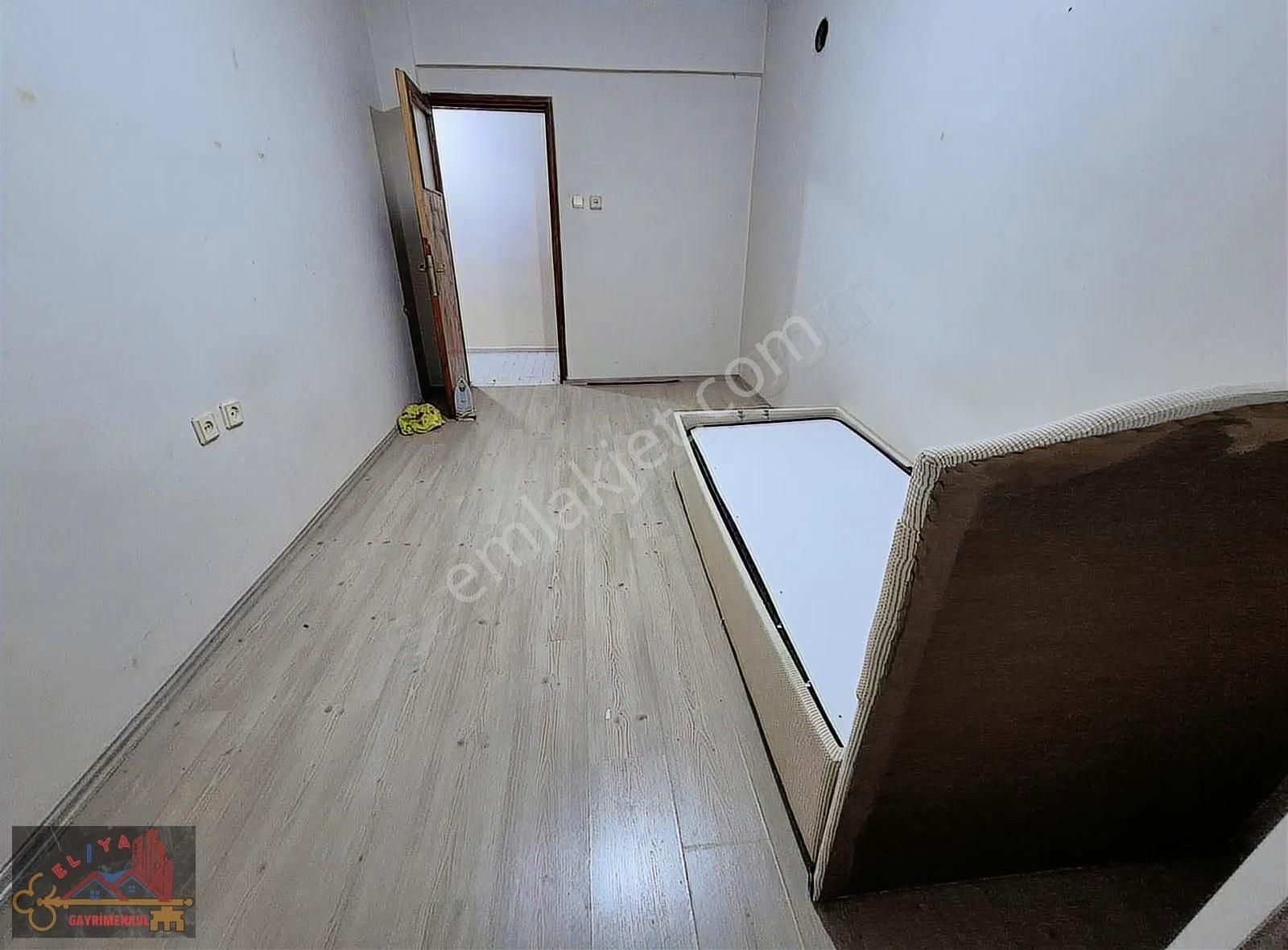 El/ya'dan Bahçelievler Çarşamba Arkası Geniş 3+1 Kiralık Daire - Görsel 19