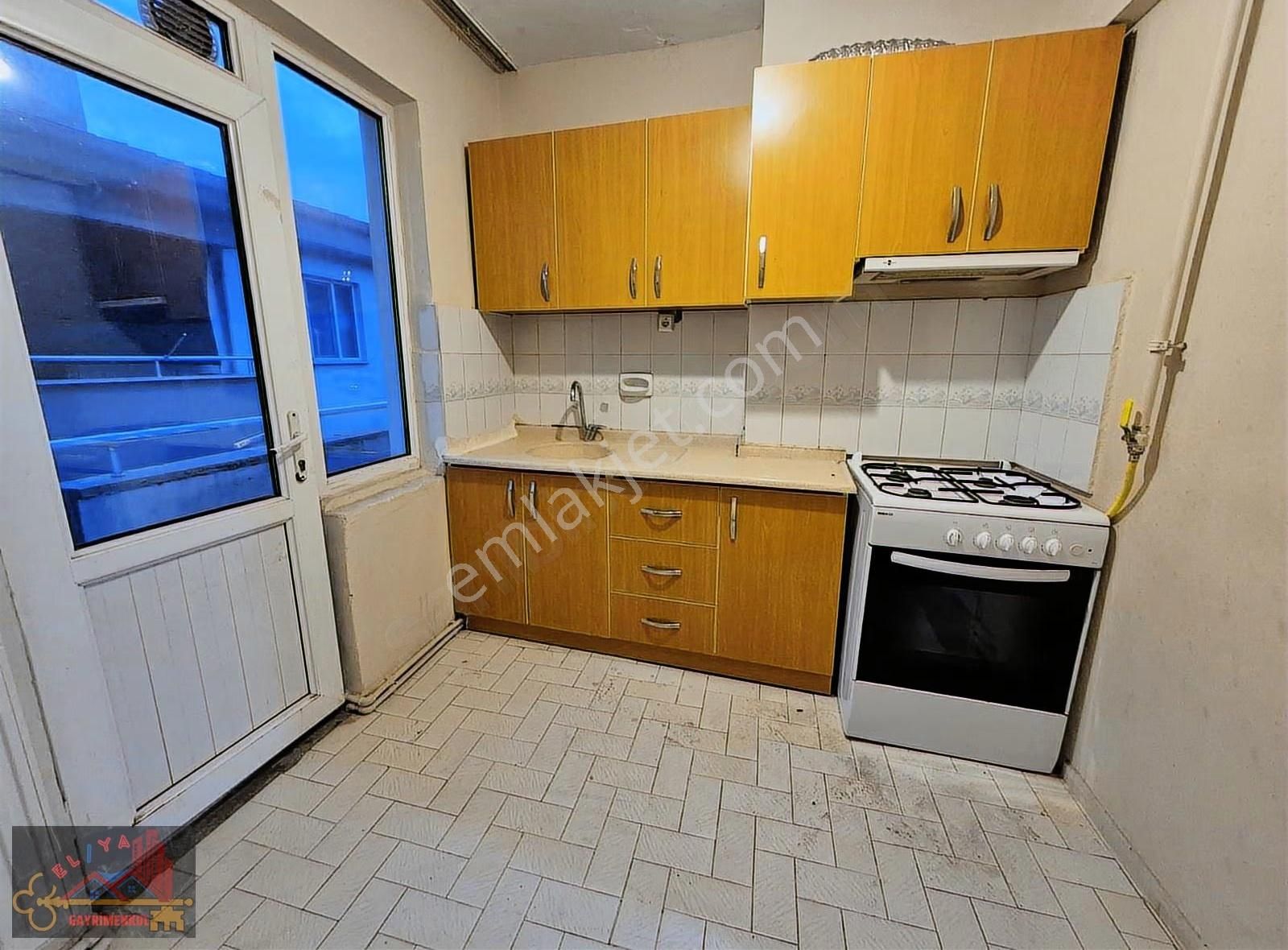 El/ya'dan Bahçelievler Çarşamba Arkası Geniş 3+1 Kiralık Daire - Görsel 5