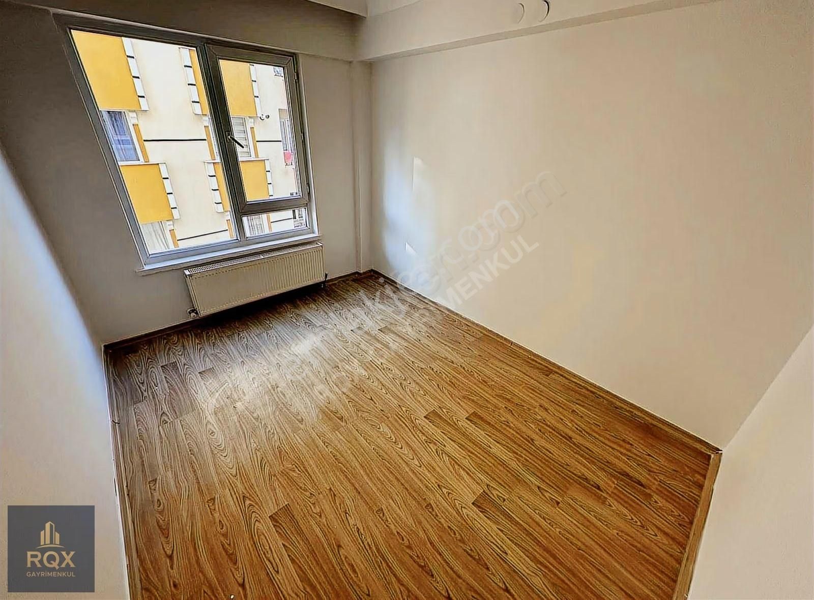 Topçuda Bağımsız Mutfak Ara Kat Ön Cephe Asansörlü 2+1 Boş Daire - Görsel 15