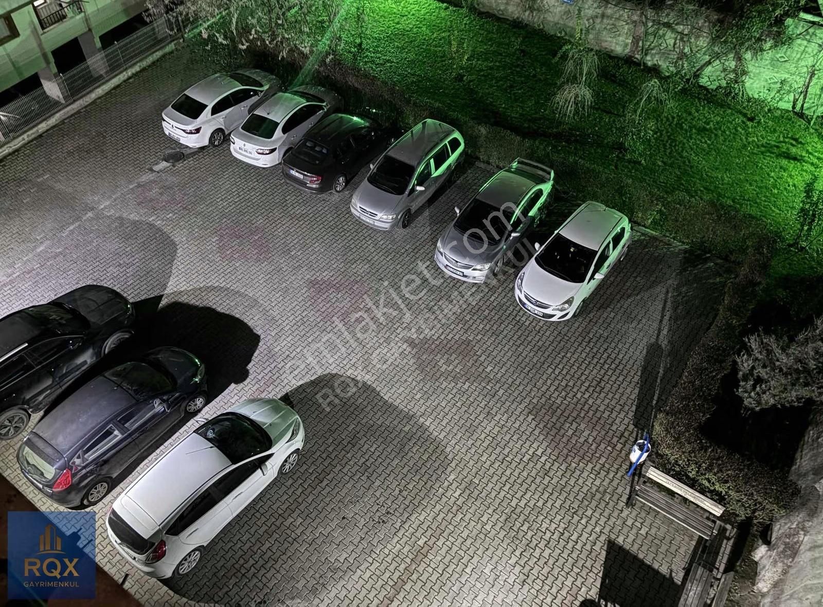 Topçuda Bağımsız Mutfak Ara Kat Ön Cephe Asansörlü 2+1 Boş Daire - Görsel 14